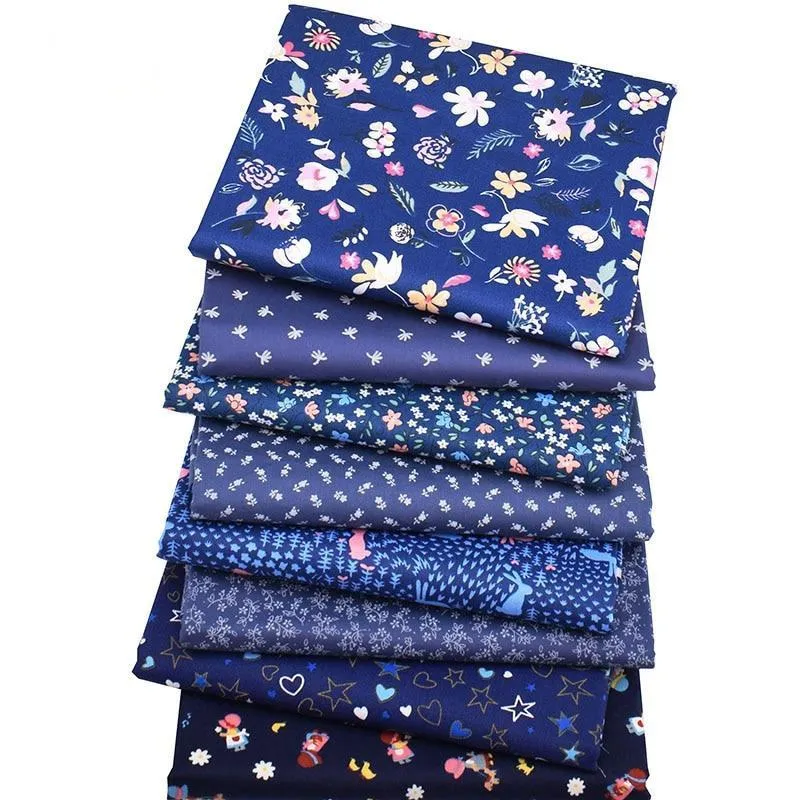 Lot de 8 Tissus Thème " Nuit "