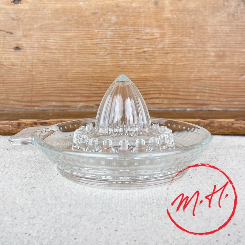 Presse-citrons en verre
