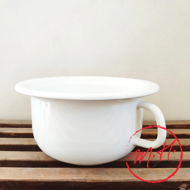 Pot de chambre émail blanc