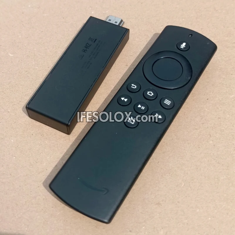 Amazon Fire TV Stick for HD Streaming (Netflix, YouTube, Prime Video) and Follow come Remote Control - Foreign Used